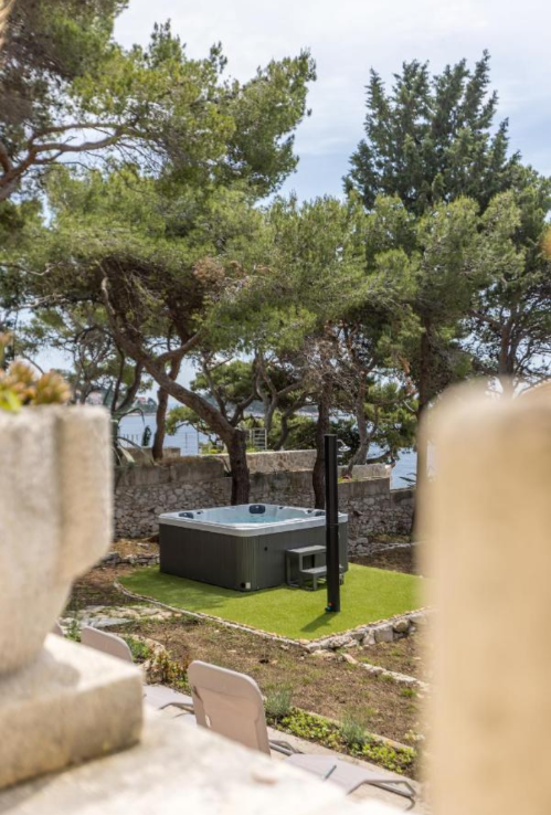 Villa Elysium - Beautiful villa by the sea on Hvar, with a view, private garden, and complete comfort for your holiday., villa Elysium Hvar